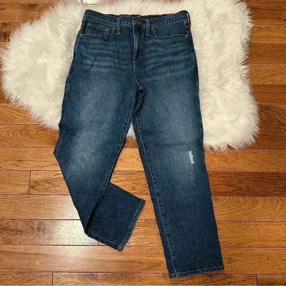 J. Crew Relaxed Boyfriend Jean in All-Day Stretch, Jules Wash, 28 - Picture 5 of 13